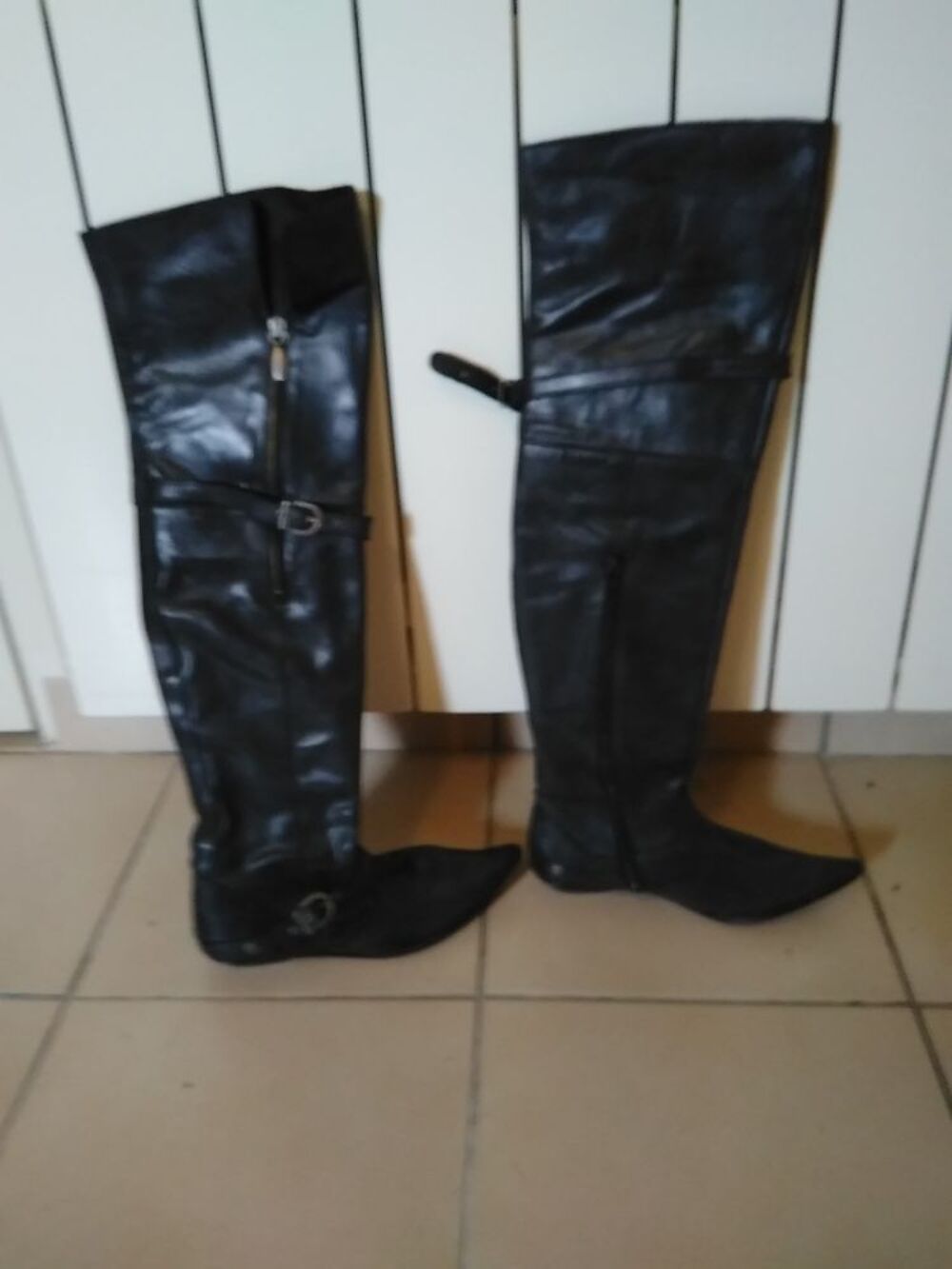 cuissardes noires Kickers neuves Chaussures