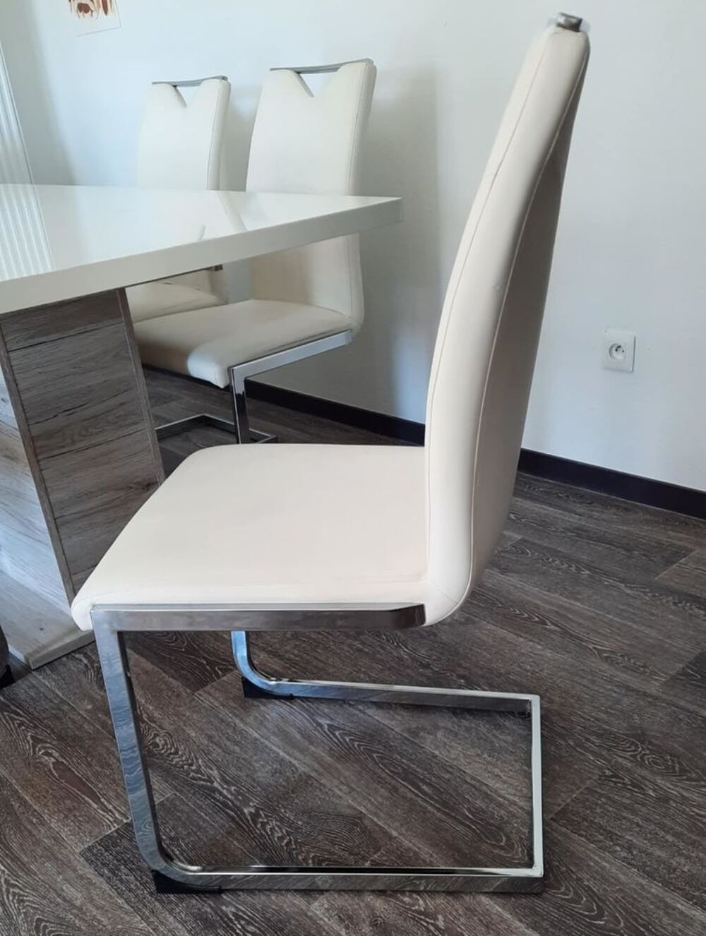 Ensemble Table + 6 chaises Meubles