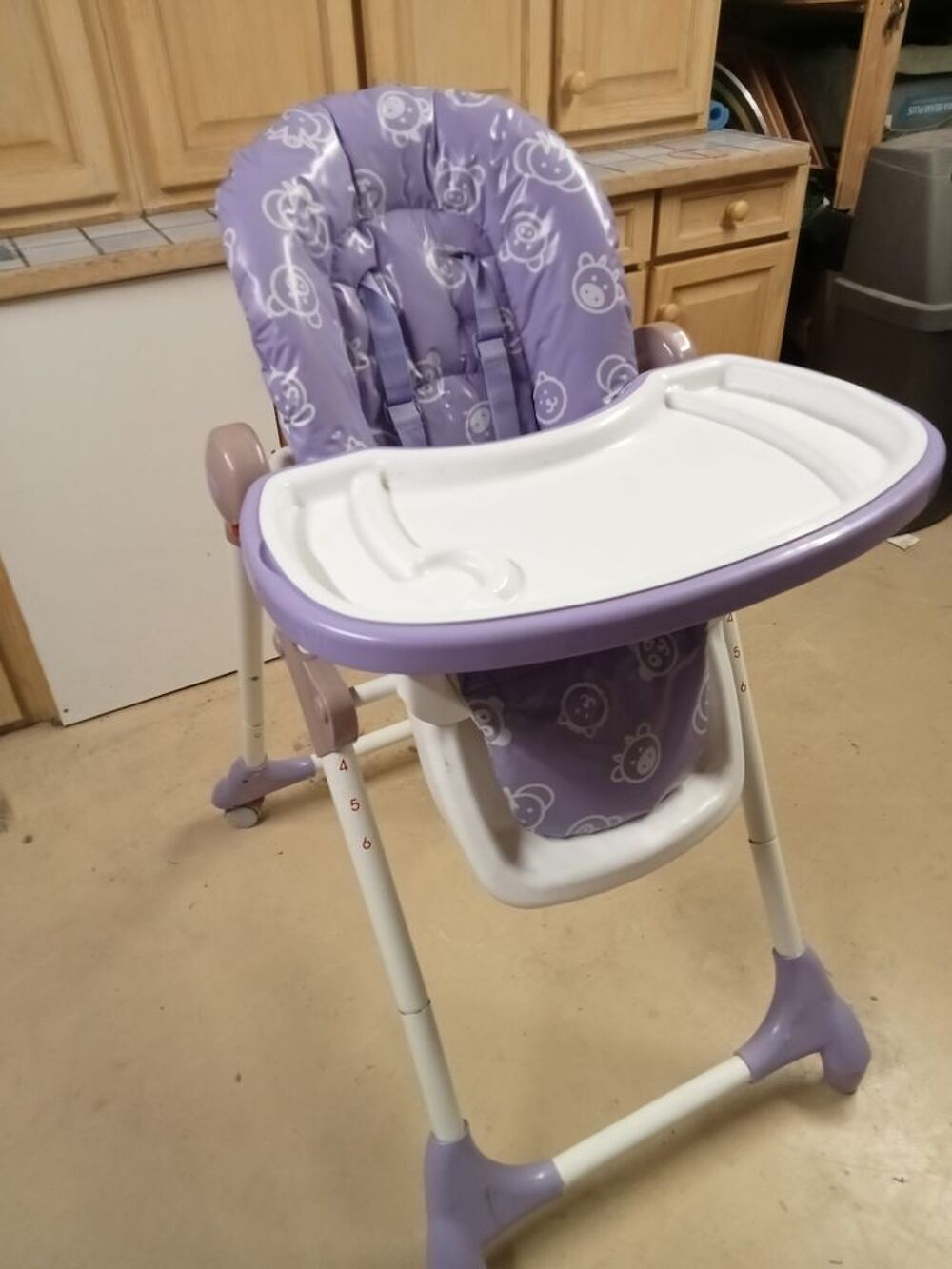 chaise b&egrave;b&egrave; Mobilier enfants