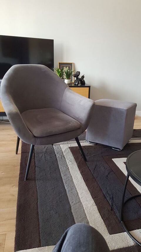 Fauteuil design velours gris moyen + pouf assorti 120 Deauville (14)