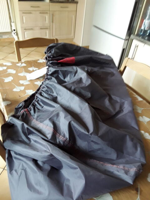 Housse pour barbecue gaz ou autre
Grand modele 25 Faches-Thumesnil (59)