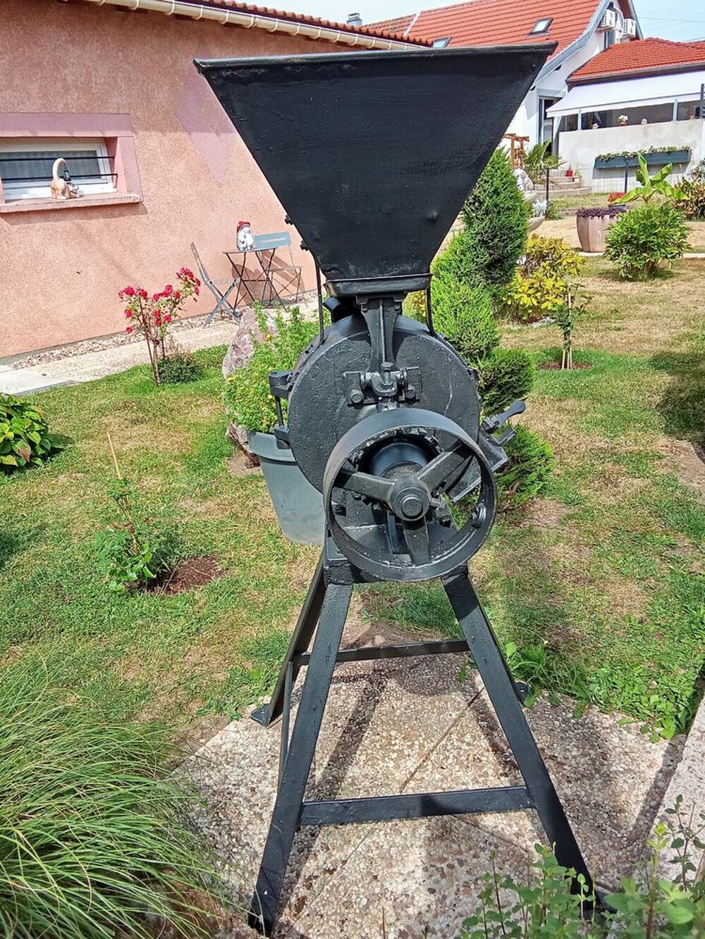 Ancien moulin a grain Jardin