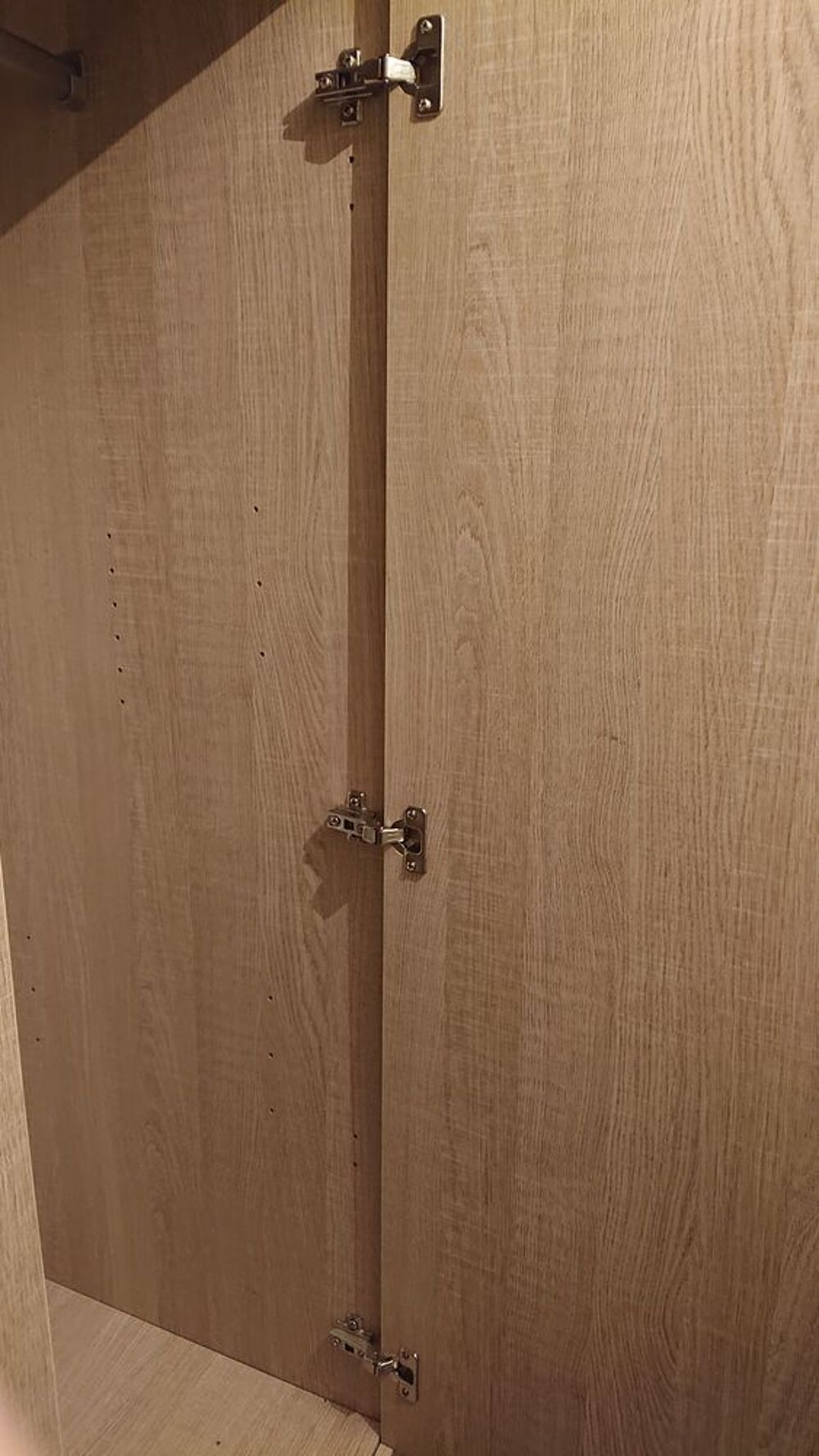 Armoire 3 portes 2 tiroirs 189euro au lieu de 290euro (But) Meubles