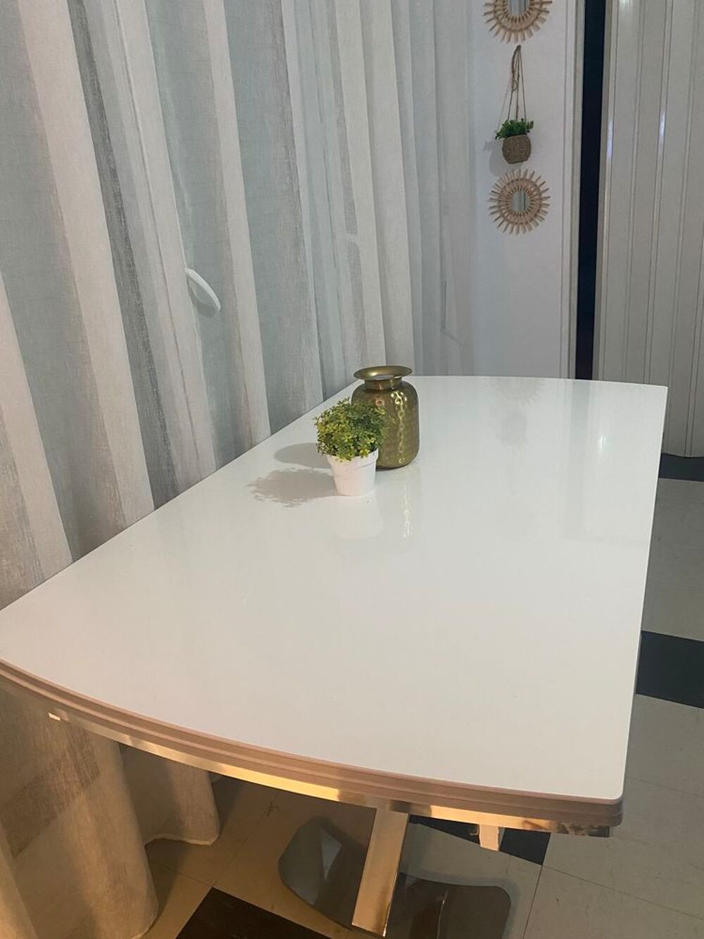 Table &agrave; manger Meubles