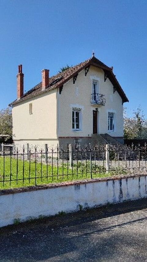   Maison familiale de 162 m sur terrain de 1024 m Maison - 6 pice(s) - 162 m