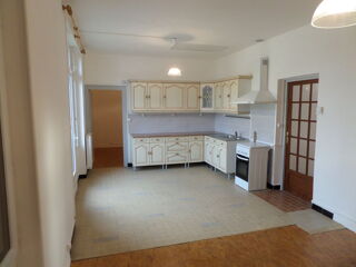  Maison � louer 4 pi�ces 74 m� Commentry