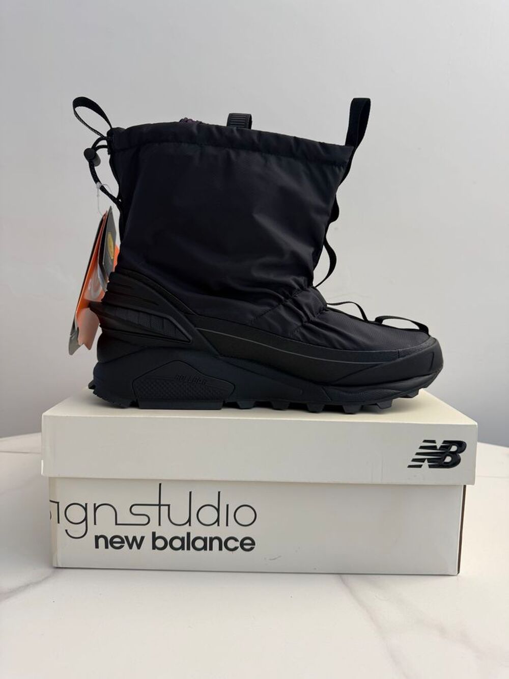 New Balance Tokyo Design Studio Niobium C_3 Chaussures