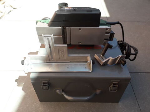 RABOT BOSCH PHO 25 - 82  750W. 110 Fr�vent (62)