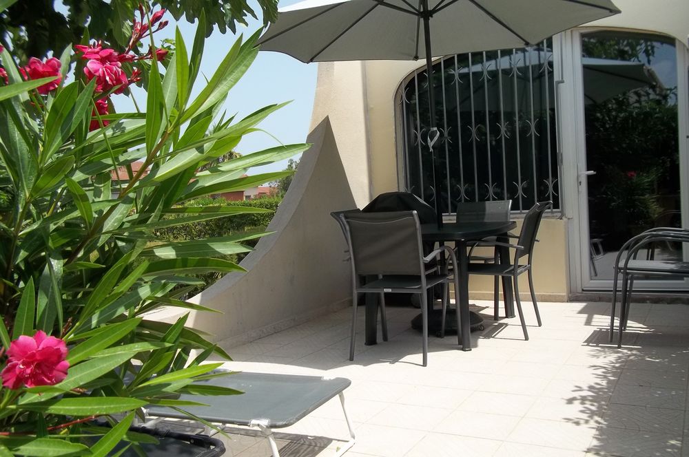   DE 230 A 560 EUROS / SEMAINE - RDJ 150 M DE LA PLAGE  Languedoc-Roussillon, Marseillan Plage (34340)