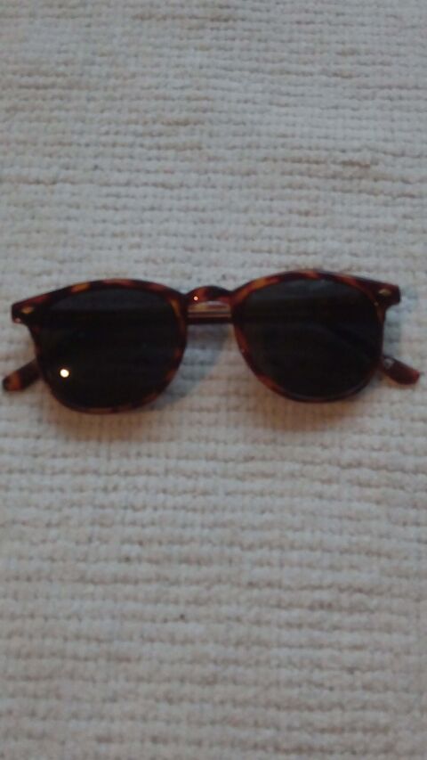 Lunettes de soleil 3 Thiais (94)