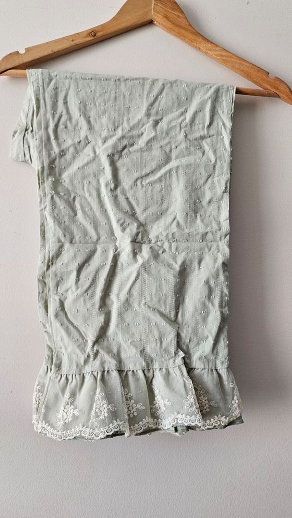 V&ecirc;tements dans l emballage Vtements