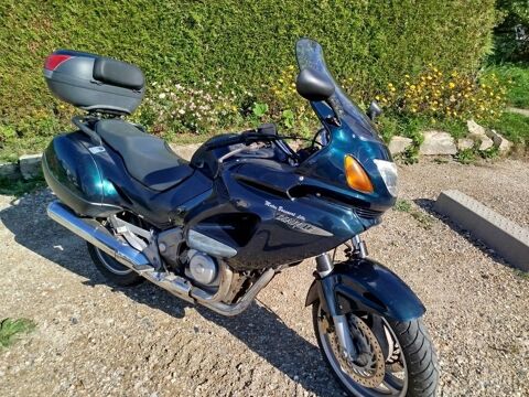 Annonce voiture Moto HONDA 2300 �