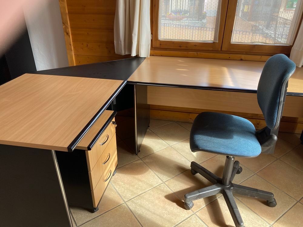 Mobilier pour 2 bureaux Meubles