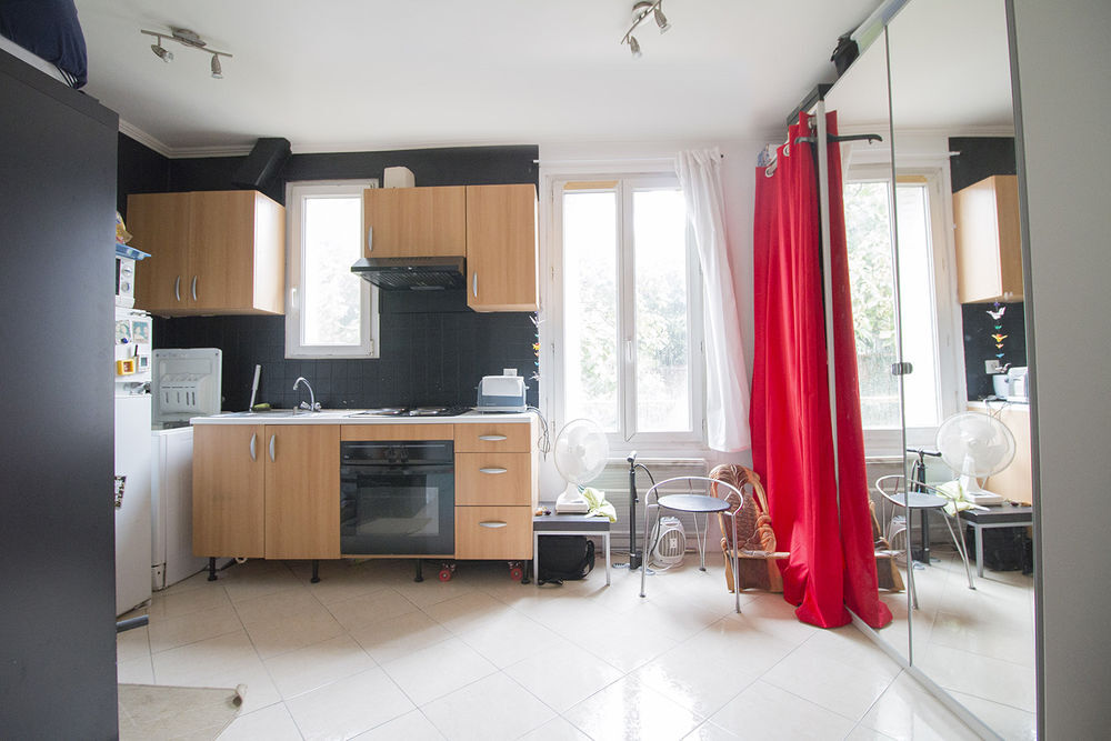 Location Appartement Studio meublé 18 m2 sur jardin Choisy-le-roi