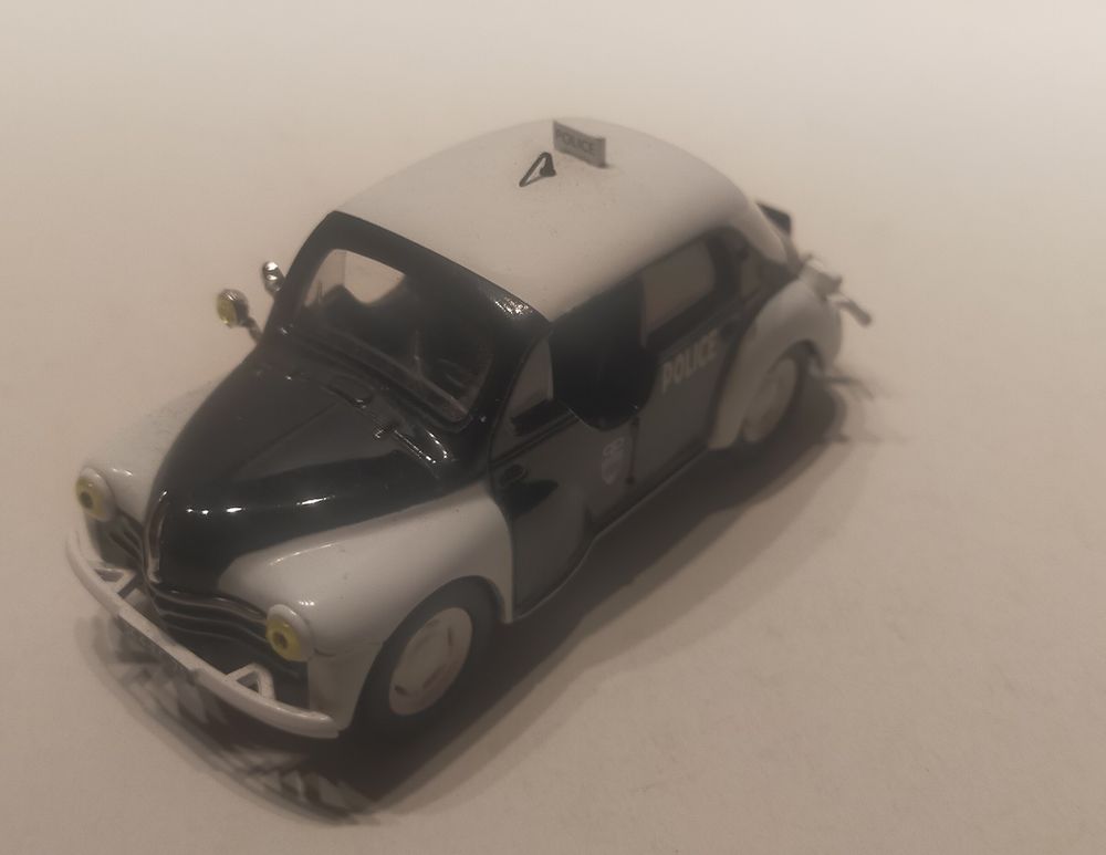 miniature Renault 4cv Pie NOREV au 1/43e
Jeux / jouets