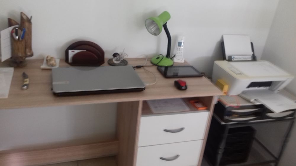 BUREAU 3 TIROIRS Meubles