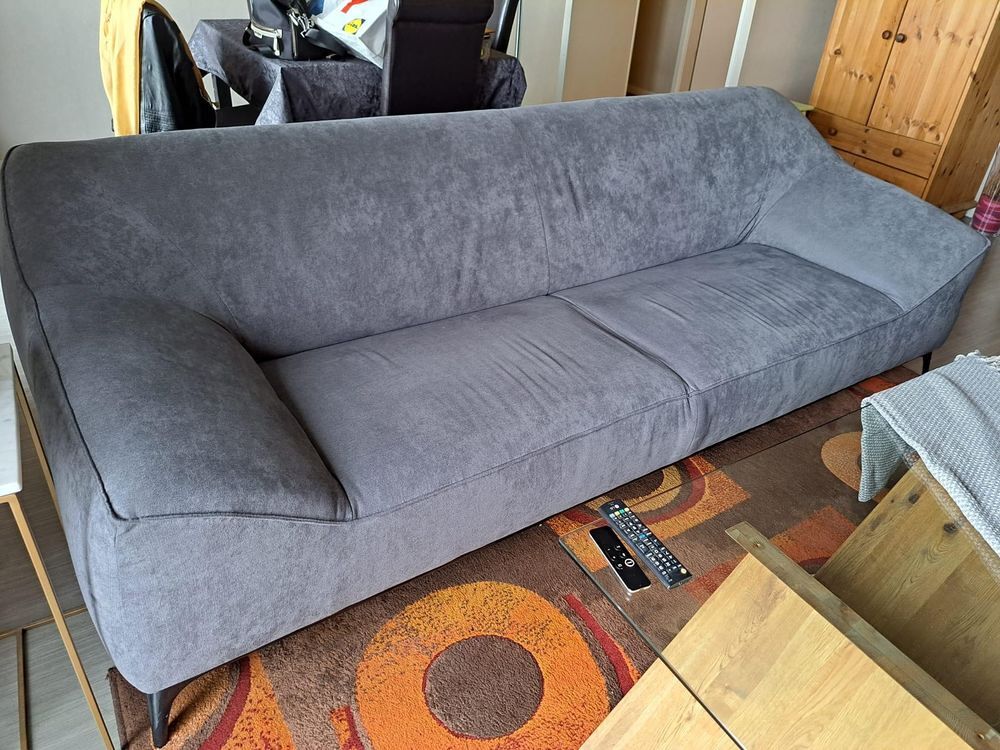 Canap&eacute; gris droit Mobilier de France Meubles