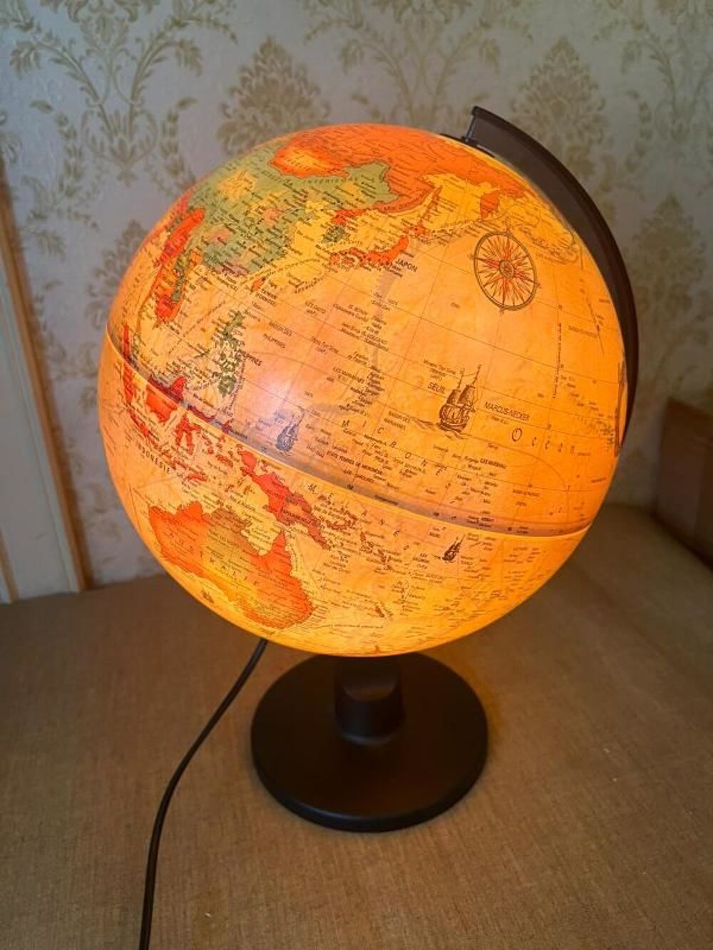 LAMPE GLOBE TERRESTRE Décoration