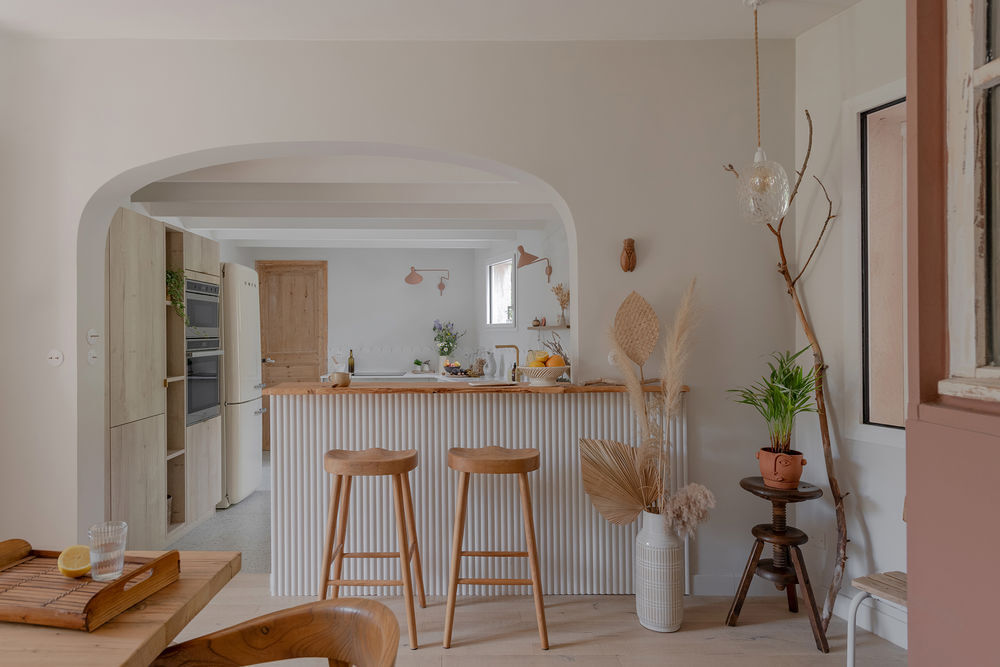 Vente Maison Maison 180 m2 rénovée · Studio 50 m2 indépendant · Venelles Venelles