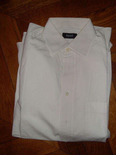 chemise blanche BOSS taille L 25 Vertaizon (63)