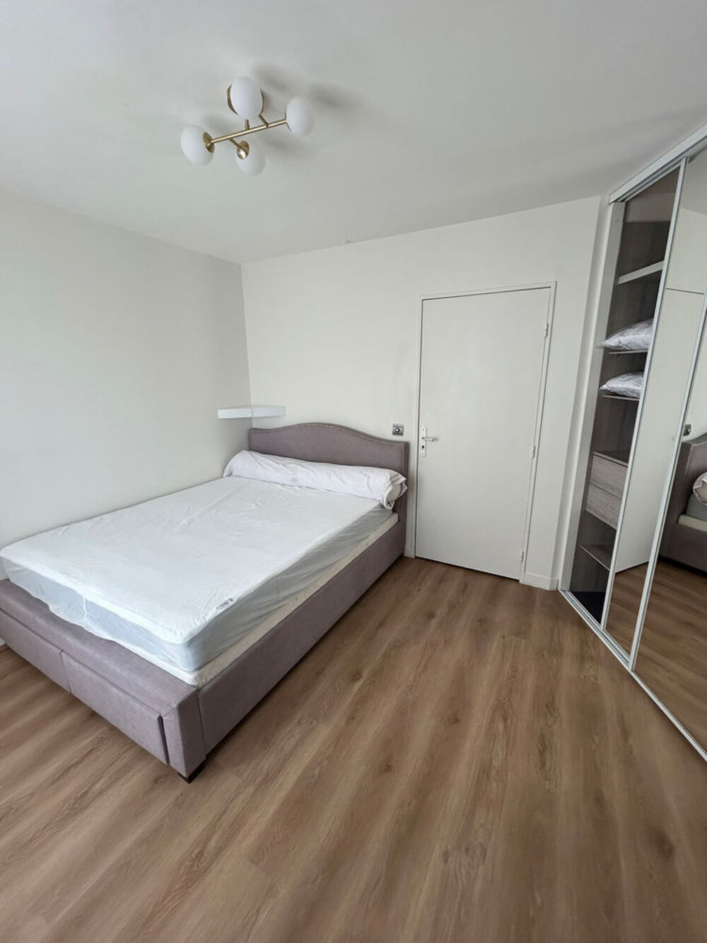 Location Appartement meublée appartement 3 pièces 72 m² Sèvres -1890€ Sèvres