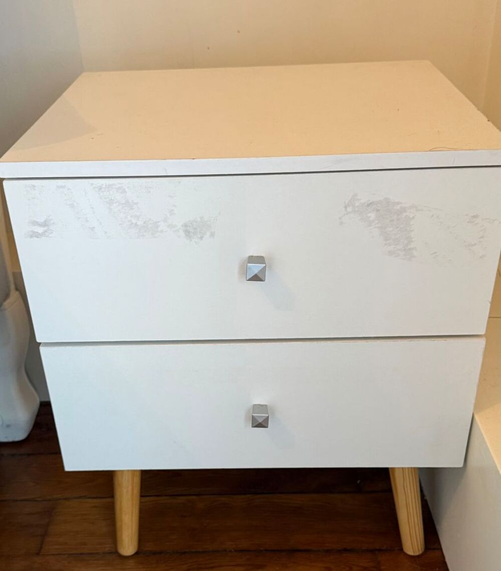 Lot de 2 tables de chevet blanches 2 tiroirs - pieds bois Meubles