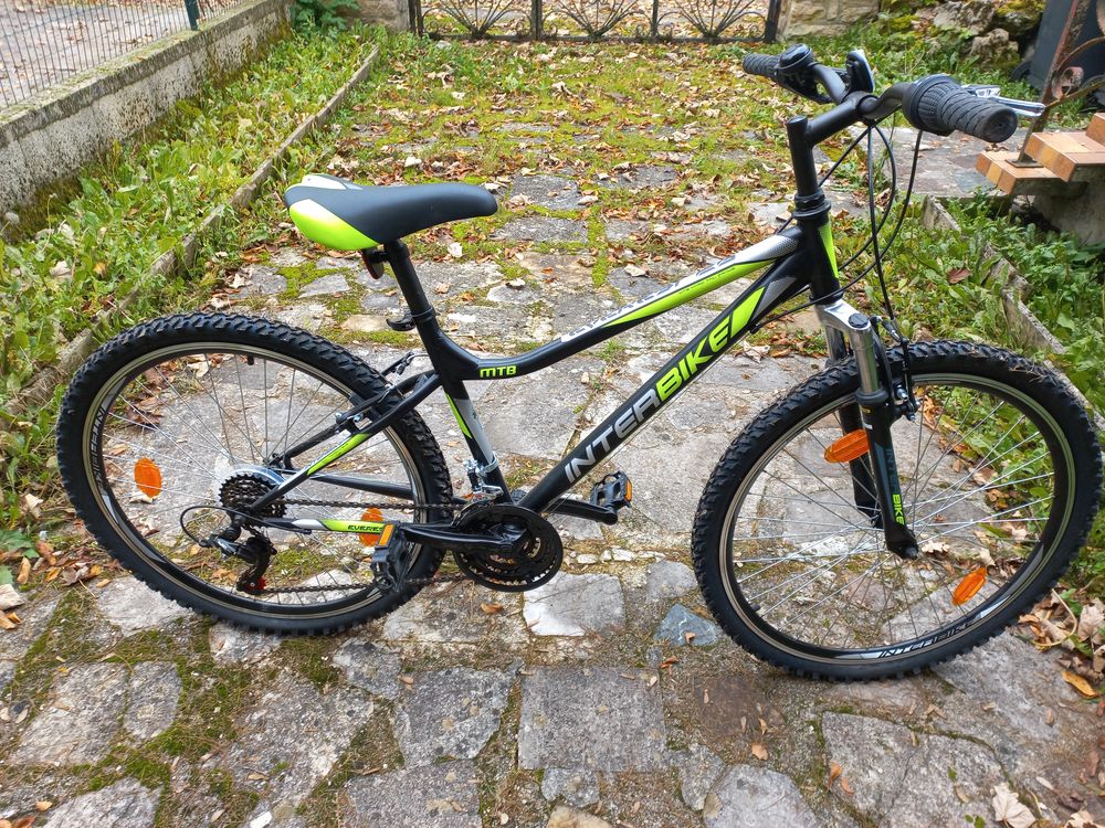 V&eacute;lo neuf jamais servi V�los