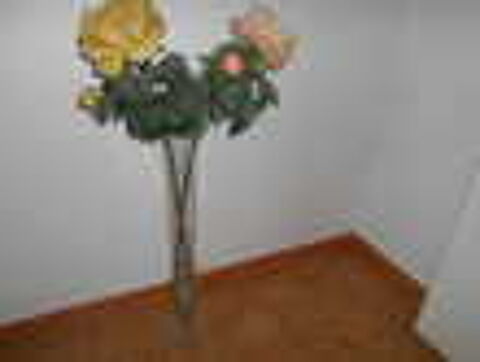VASE FLUTE AVEC PIVOINES Dcoration