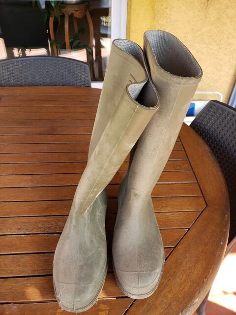 BOTTES de Jardin 5 Bollène (84)