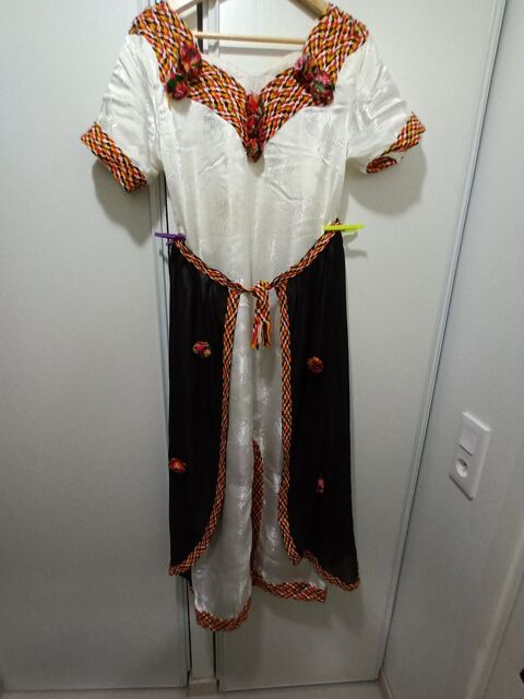 Robe kabyle moderne + Ceinture + lfoudha 30 Bezons (95)