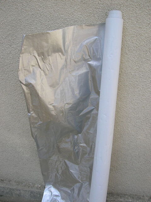bâche réfléchissante+ pots plastique neufs 15 Reims (51)