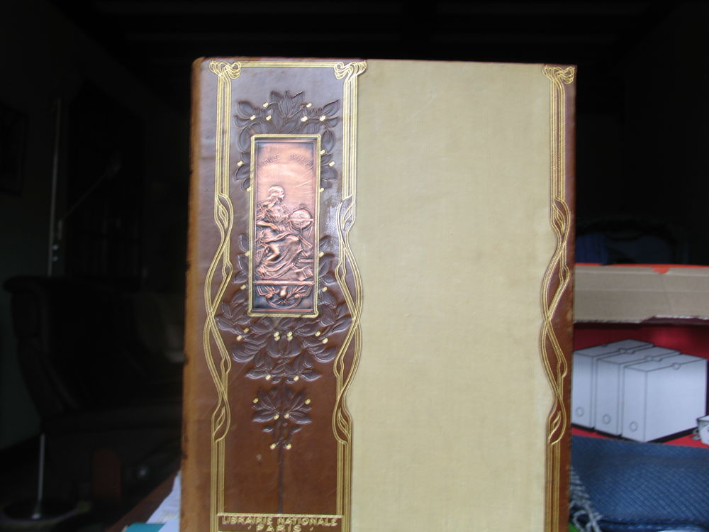 ENCYCLOPEDIE universelle du 20 IEME Si&egrave;cle, 12 volumes. Livres et BD