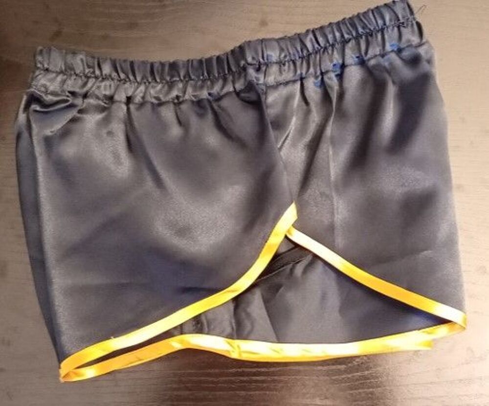 Short Vintage Nylon Satin Bleu nuit/or Taille S 40 Vêtements