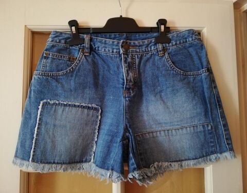 Short court femme, en Jean. 7 Asnires-sur-Seine (92)