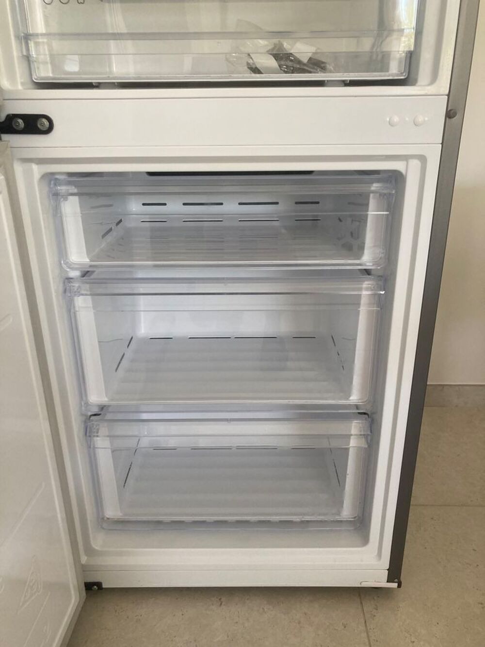 R&eacute;frig&eacute;rateur cong&eacute;lateur Samsung inox Electroménager