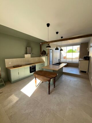  Maison � vendre 4 pi�ces 248 m�