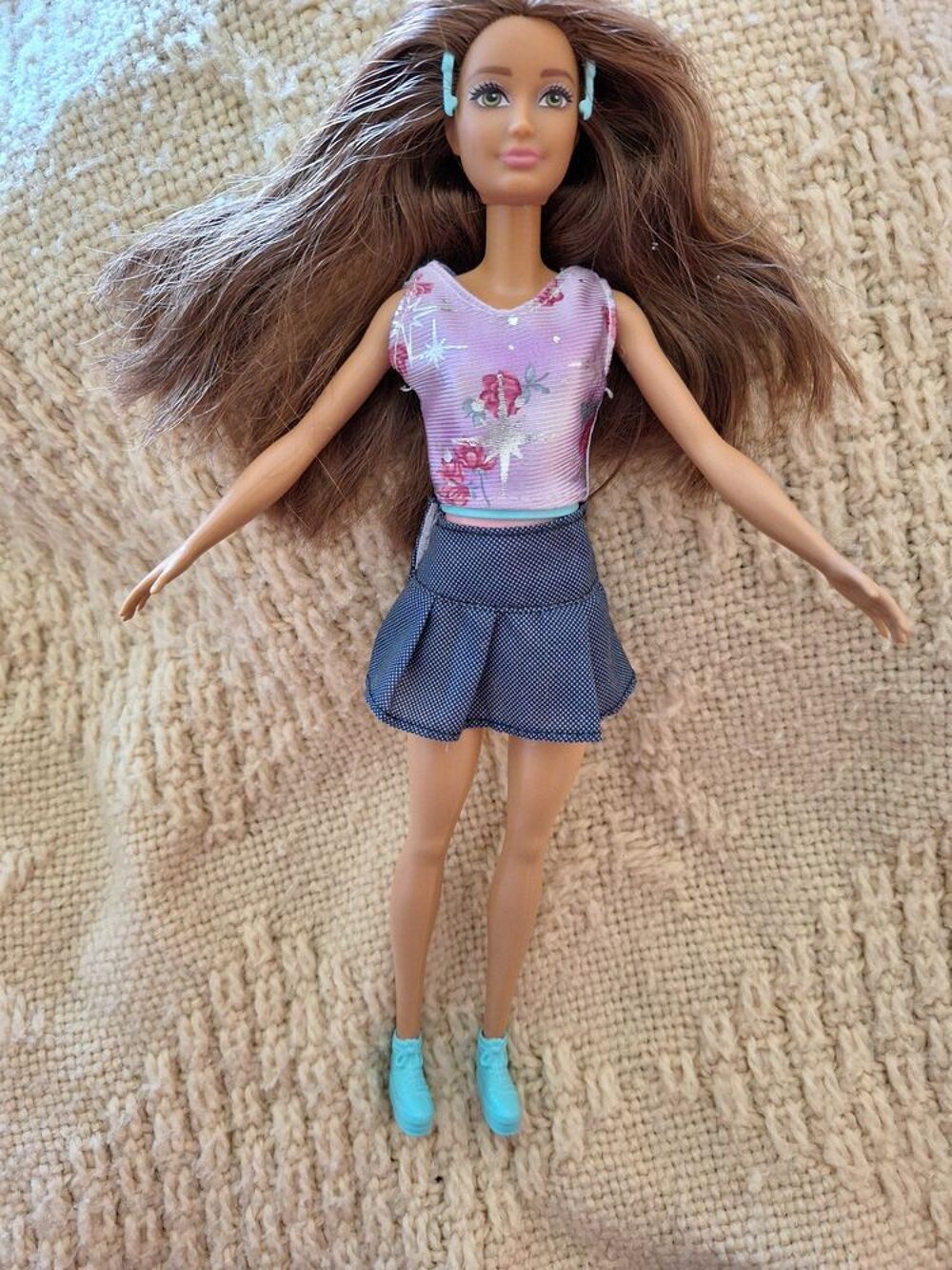 5 poup&eacute;es Barbie Jeux / jouets