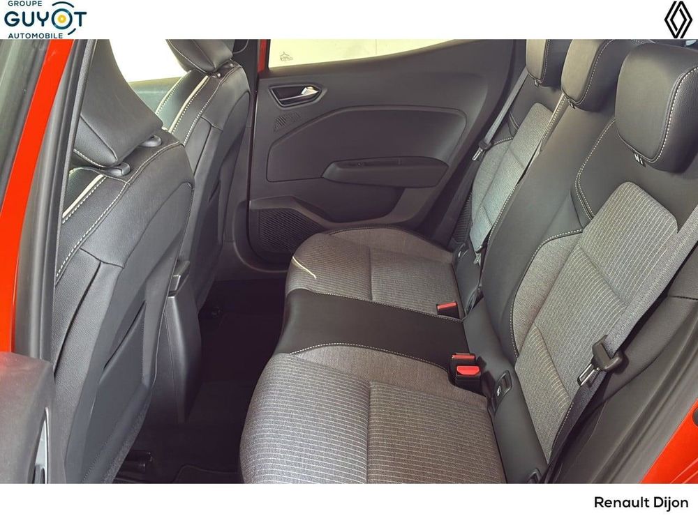 Clio V Clio E-Tech full hybrid 145 Techno 2024 occasion 21000 Dijon