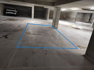  Parking / Garage à louer 9 m²