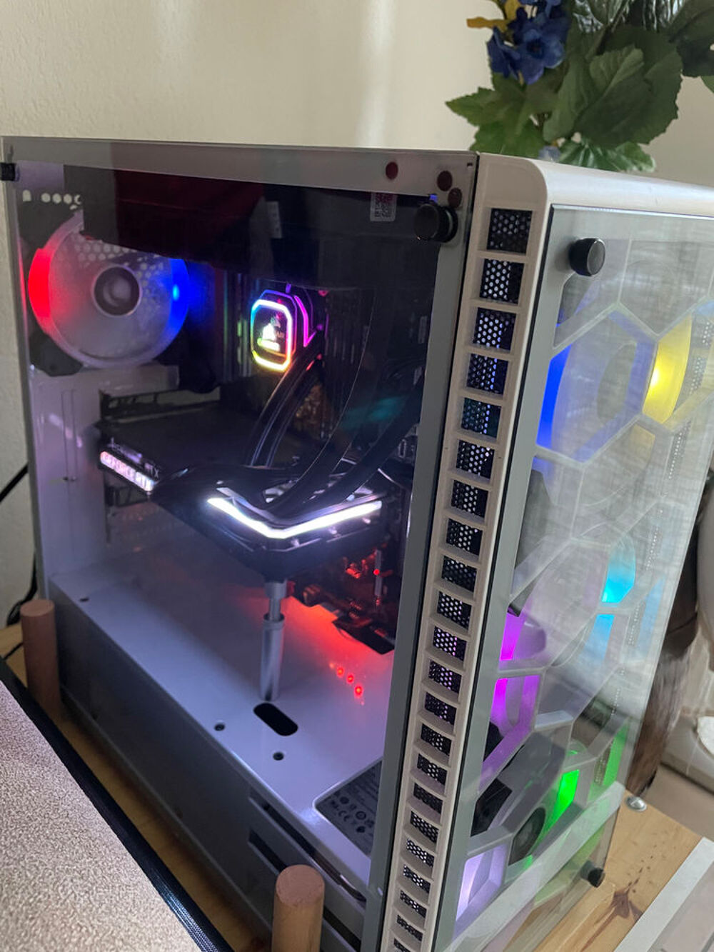 PC Gaming tr&egrave;s propre, comme neuf Matériel informatique