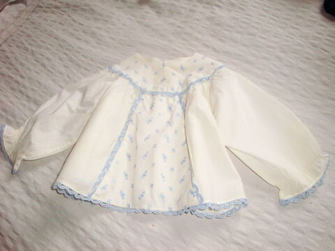 Chemisier  blanc avec broderies bleu 1er �ge 5 Nimes (30)