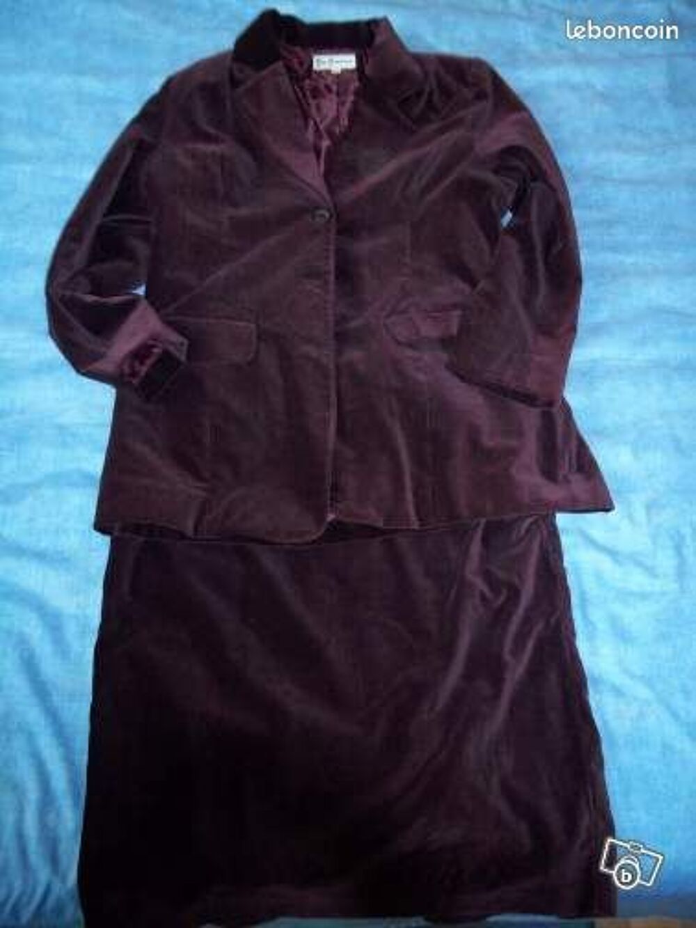 TAILLLEUR VELOURS BORDEAUX Vêtements