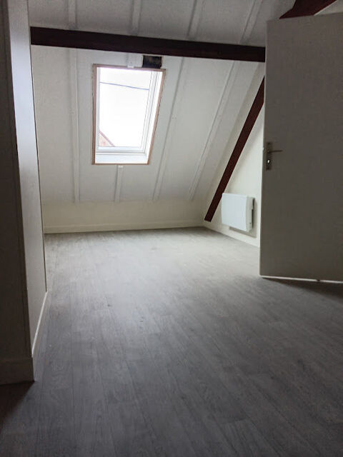  Appartement � louer 5 pi�ces 68 m� Les si�ges