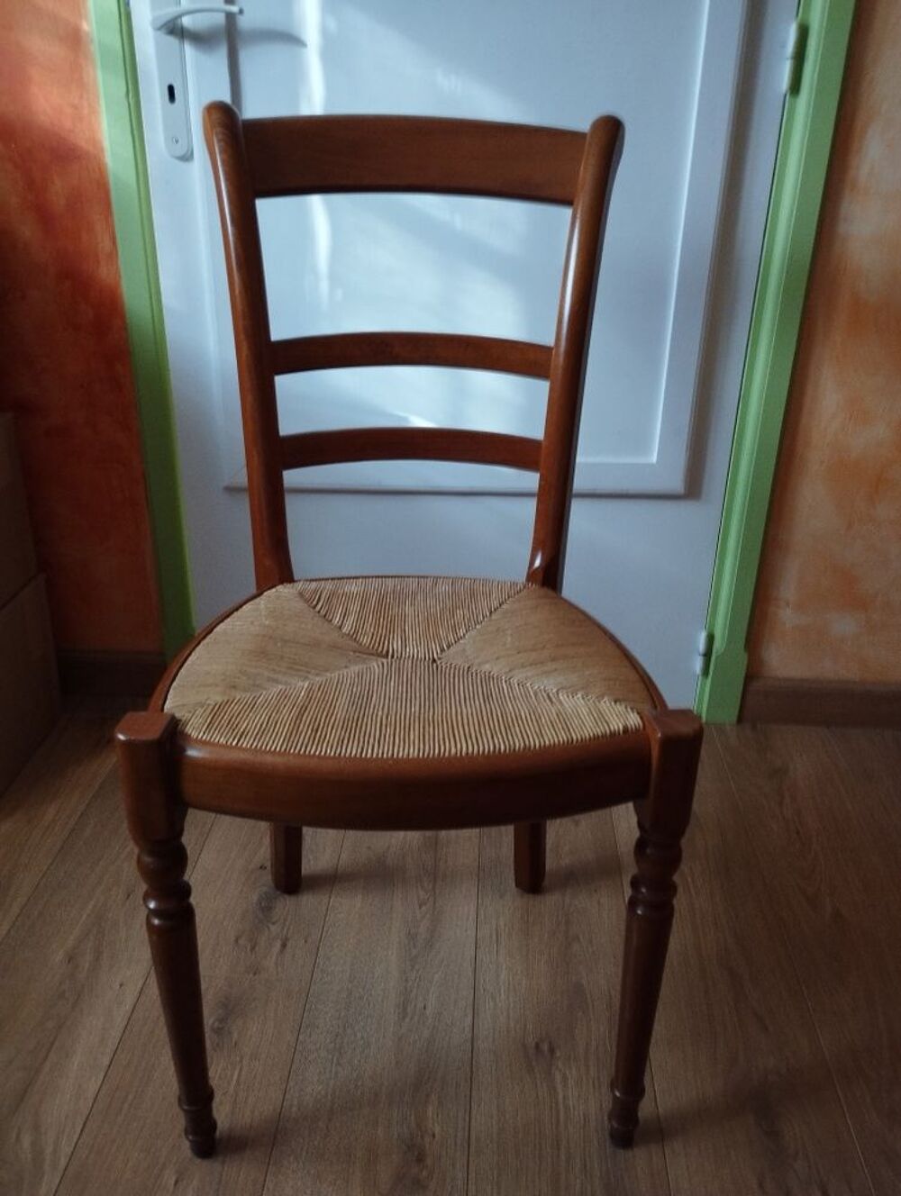 lot de 4 chaises paill&eacute;es Meubles
