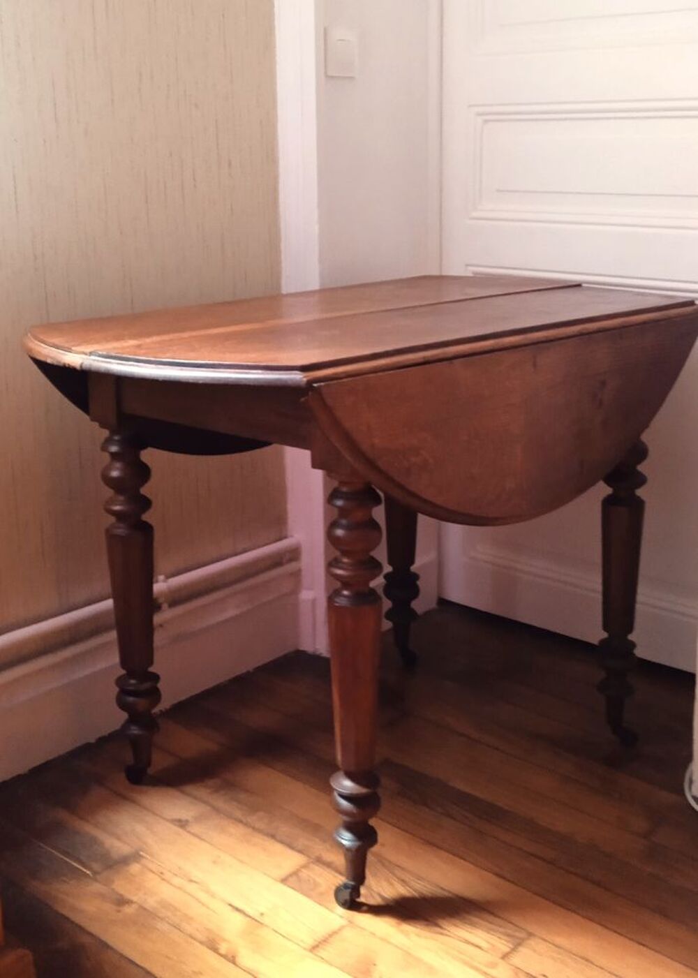 Table &eacute;poque louis Philippe en Noyer massif Meubles