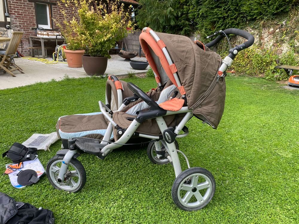 poussette compl&egrave;te multi accessoires Puériculture