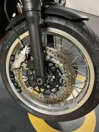 TRIUMPH 2020 occasion 30540 Milhaud