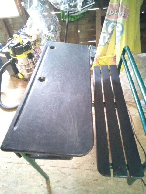 Pupitre d'ecole 40 Le Saulchoy (60)