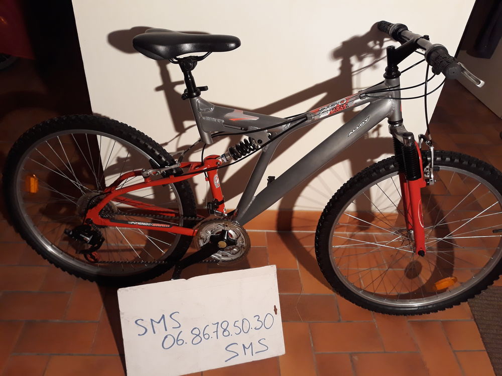 v&eacute;lo homme 26" d&eacute;cathlon r&eacute;vis&eacute; Vélos