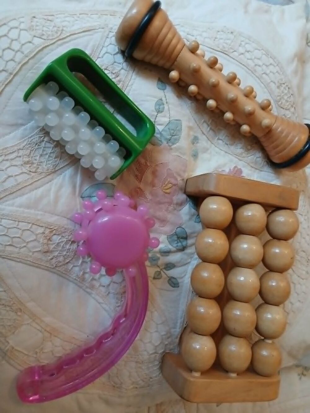  Lot de quatre appareils massage pour tout le corps N&deg;1433 Sports